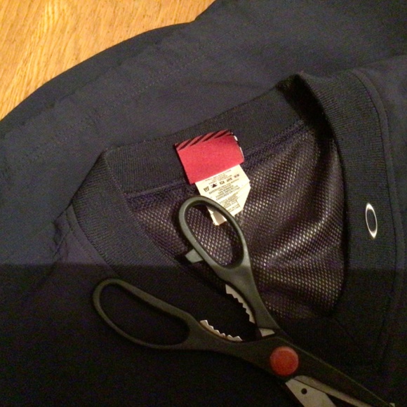 OAKLEY  activewear shirt - Picture 4 of 4